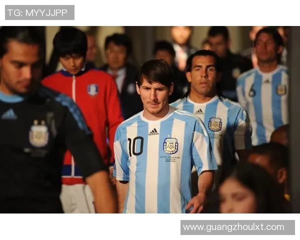 通过下巴特征识别足球明星的趣味挑战与技巧解析